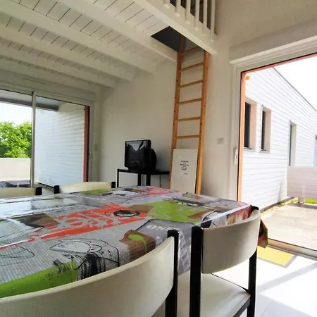 Maisonnette Au Calme A Sur 4 Pers * Brem-Sur-Mer